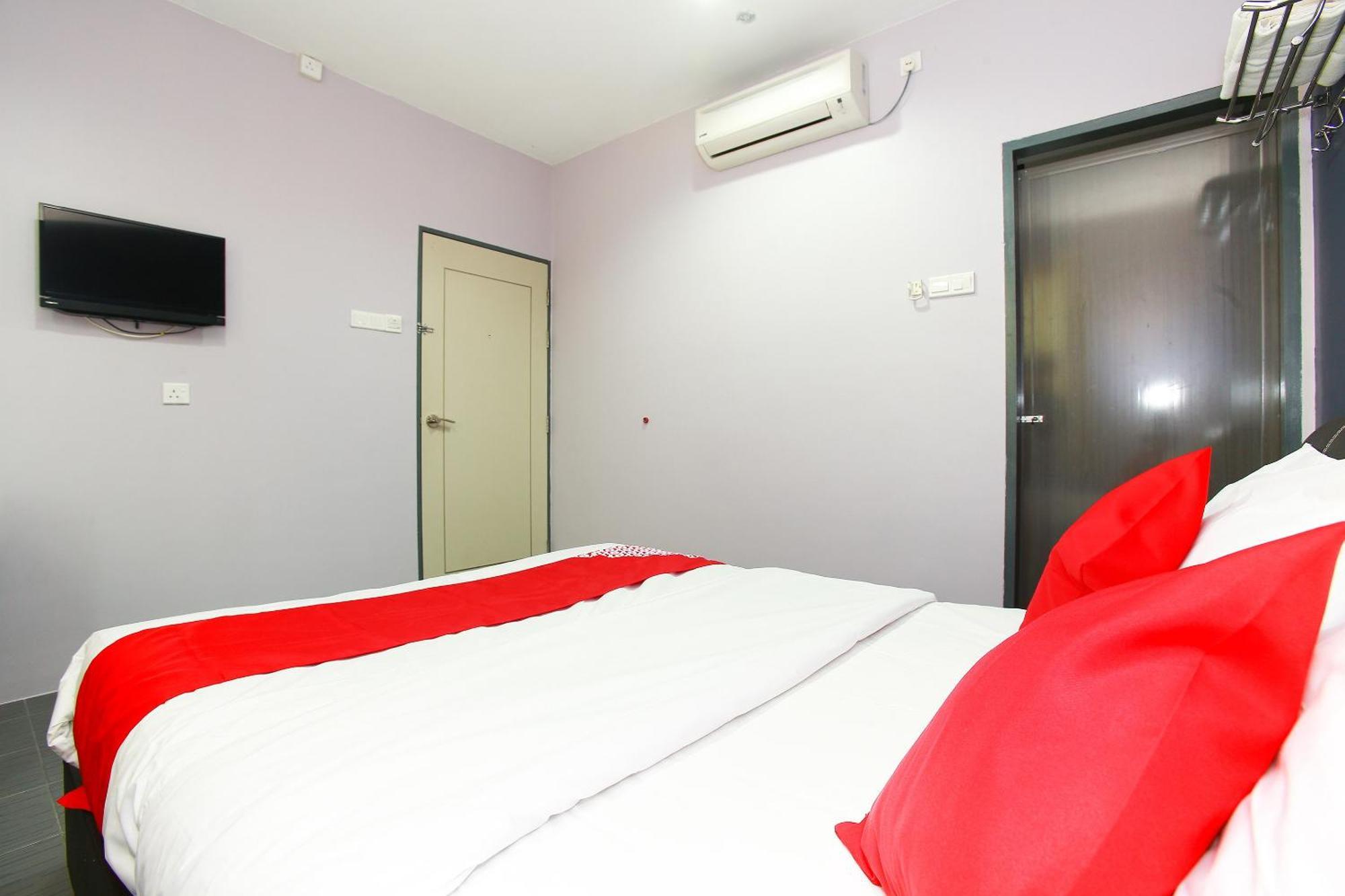 Oyo 89332 De Hotel 安顺 外观 照片