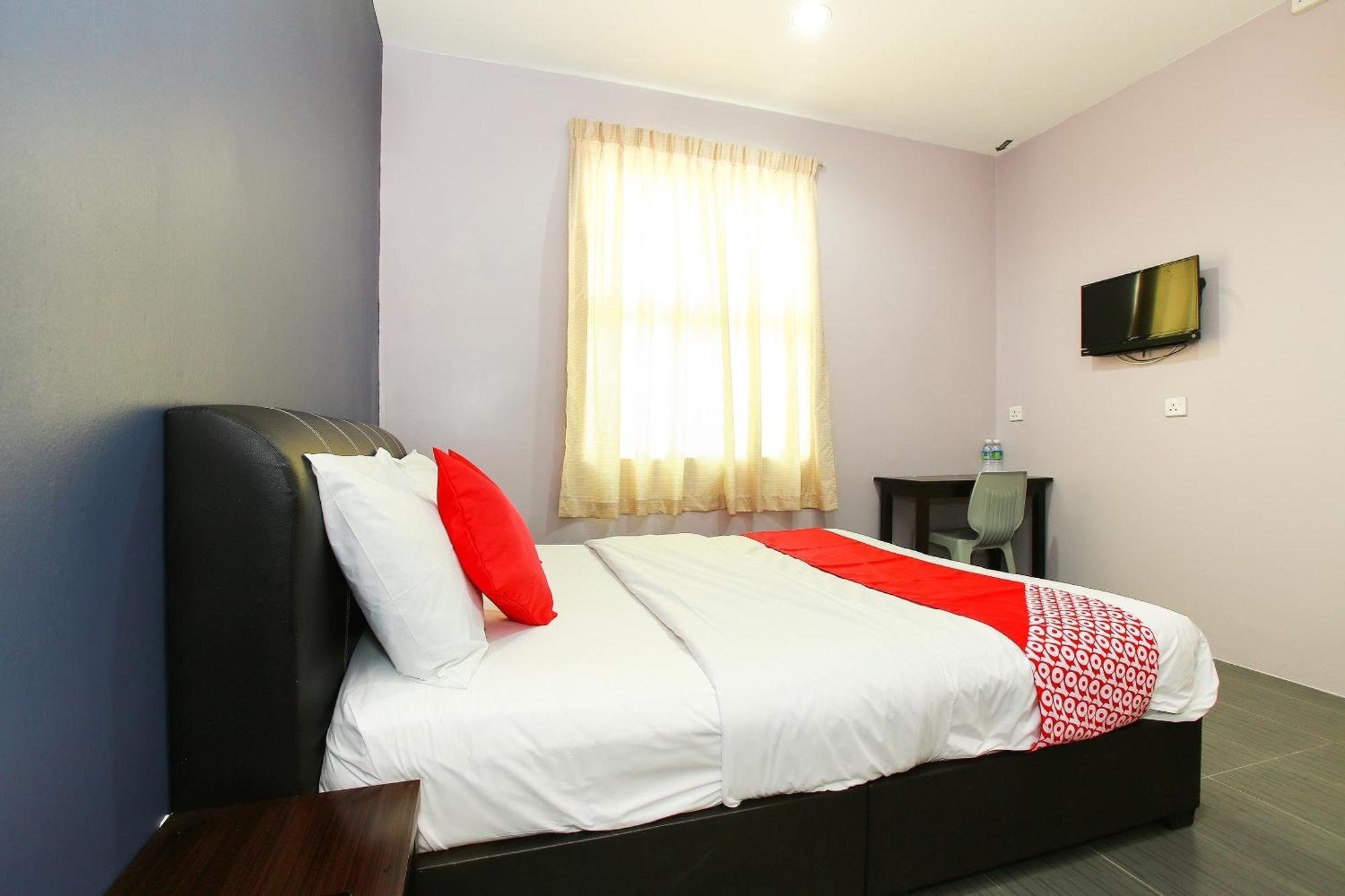 Oyo 89332 De Hotel 安顺 外观 照片